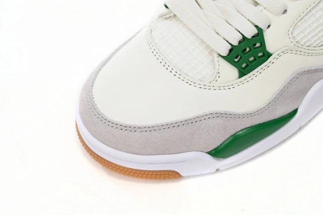 DR5415-103 SB 4 Retro Green Pine Jordan 0714